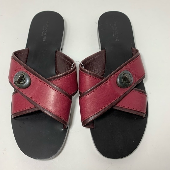 NWT Coach ‘Cindy’ leather flat sandals crisscross turn lock red 7.5 slip on - Picture 1 of 12